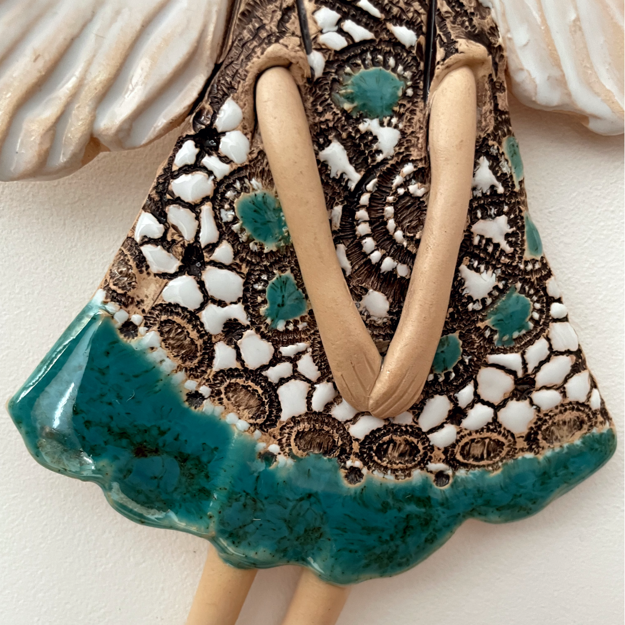 Flying Ceramic Angel Wall Decor - Image 5