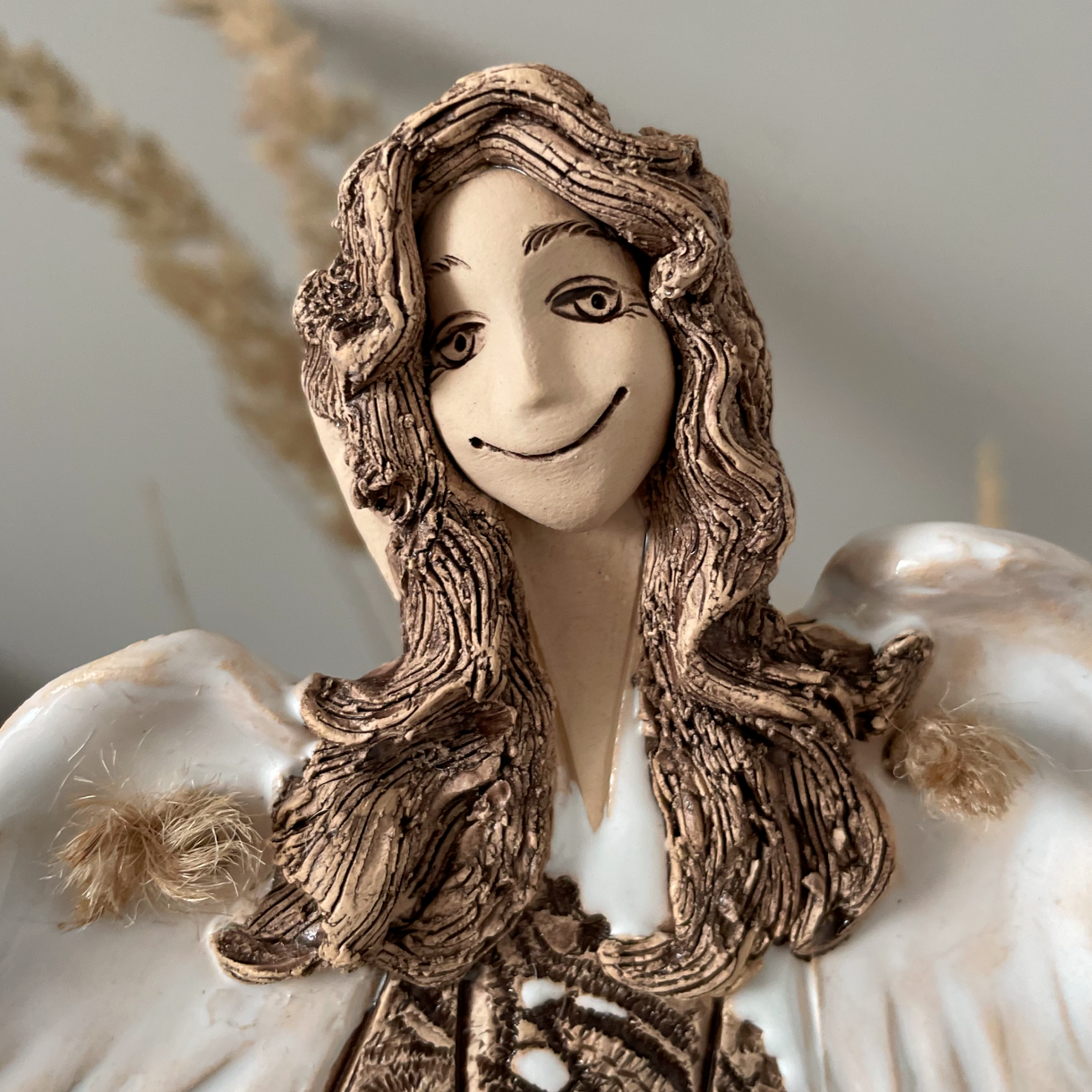 Flying Ceramic Angel Wall Decor - Image 9