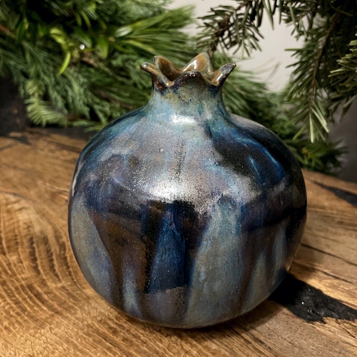 Glazed ceramic pomegranate suitable for ikebana